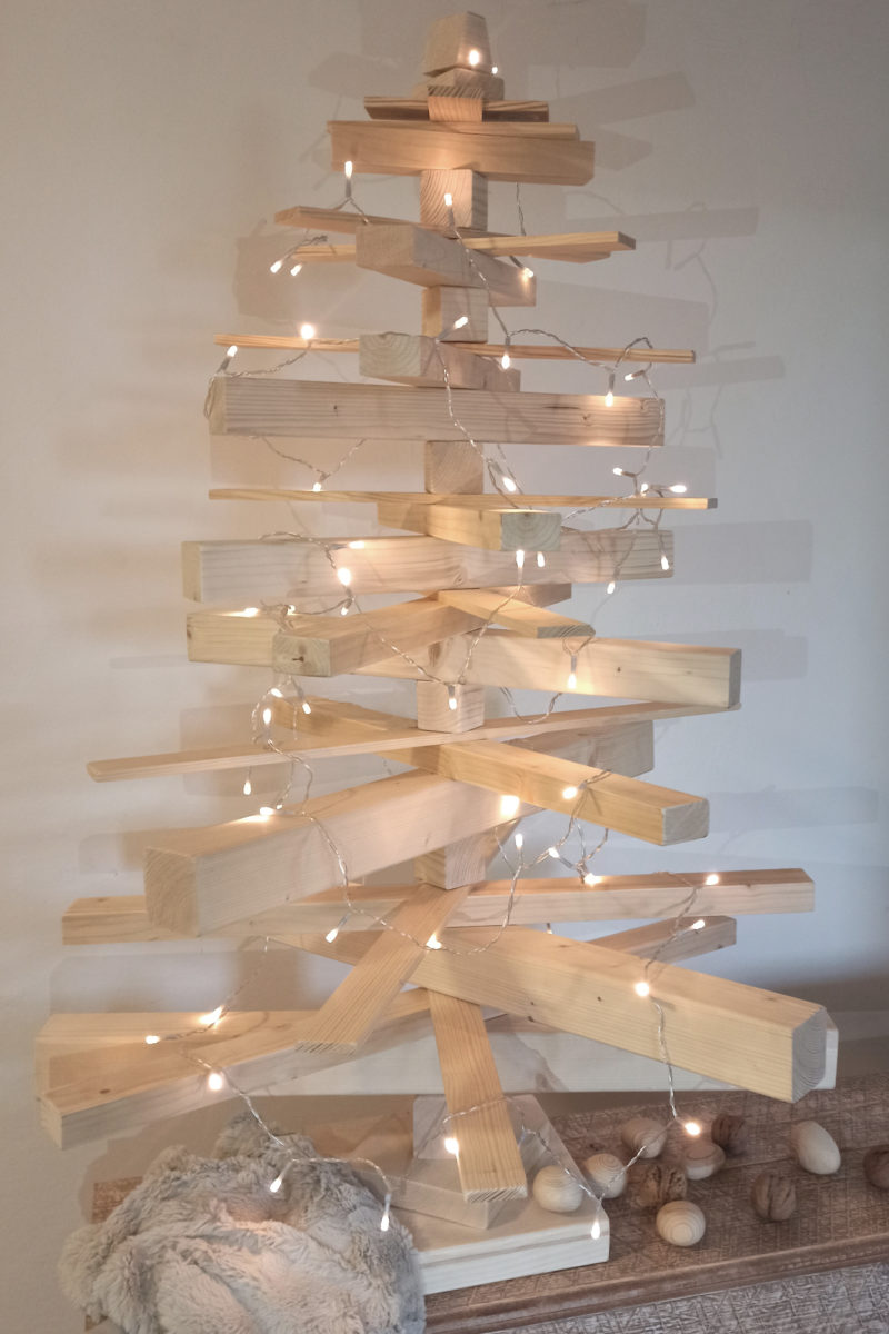 Dřevěný vánoční stromeček Puidutree